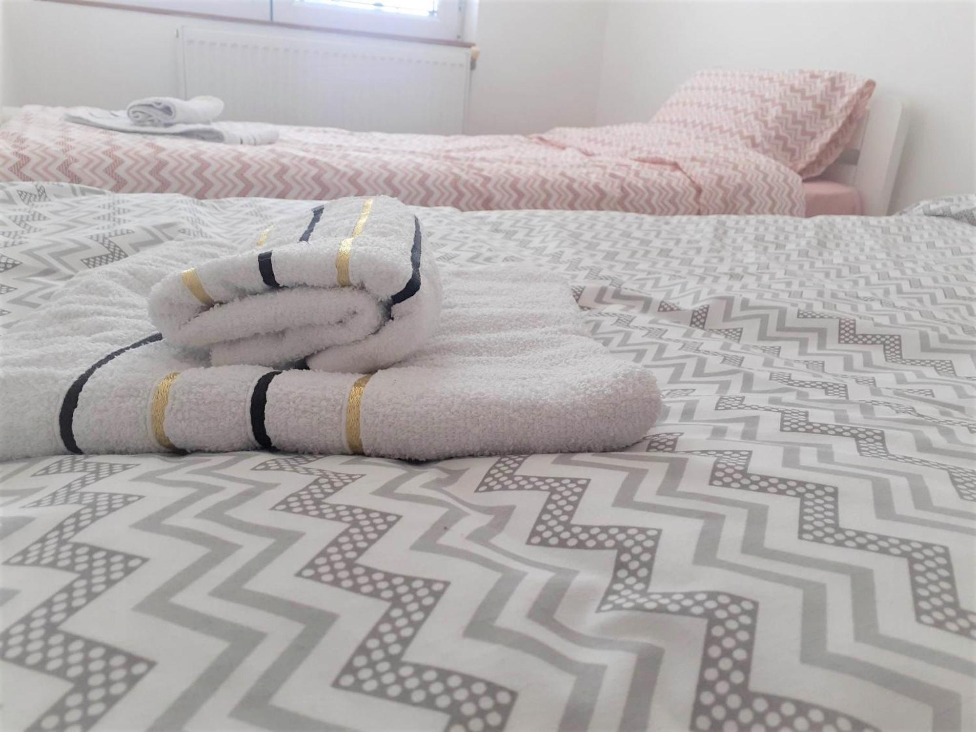 Ballet Apartament Skopje Luaran gambar